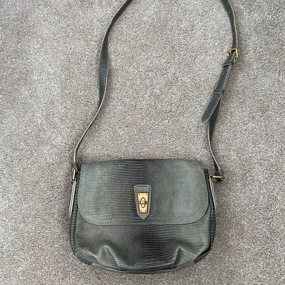 Marc Jacobs Handbags - Marc Jacobs Crossbody Bag